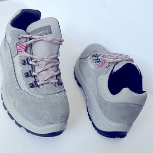 New Garsport Low Hiking shoes women's sz 9 EUR 40